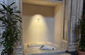 Holy doors of the jubilee year included for pilgrimage from Diocese of Wilmington in Rome — Catholic Forum in Italy
