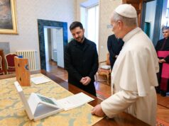 Dialogue, diplomacy can lead to just, lasting peace in Ukraine, Pope Leo XIV says