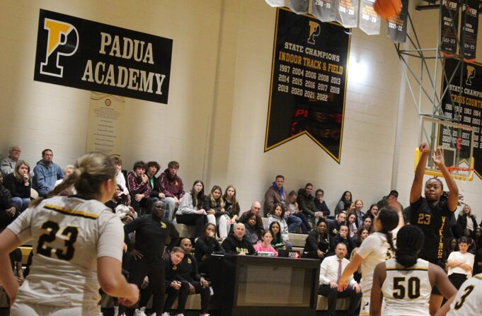 St. Elizabeth High School rides big third quarter to girls basketball win at Padua Academy: Photo gallery