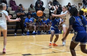 Padua Academy basketball downs Howard High School for fourth straight win