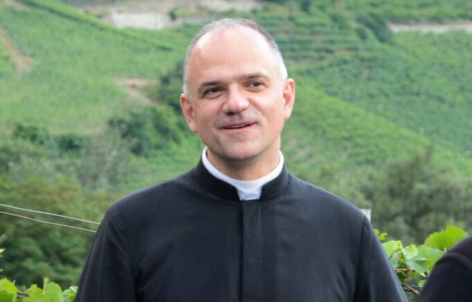 Traditionalist Society of St. Pius X moves toward new bishop consecrations despite Vatican tensions