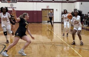 St. Elizabeth girls basketball celebrates senior night with win over Padua Academy: Photo gallery