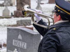 Lou Holtz laid to rest as Notre Dame highlights faith over football legacy: ‘Lou’s tough love was indeed genuine’