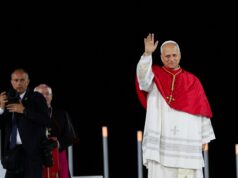 Pope Leo tells young people that God remains close in suffering and doubt