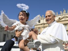 Pope reflects on Spain trip, says migration concerns call for Christians to reread the Gospel