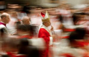 Bishops, clergy, religious and faithful join in prayer for Pope Leo XIV ahead of lung surgery