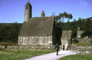 To come into the presence of silence is to come into the presence of God — Effie Caldarola