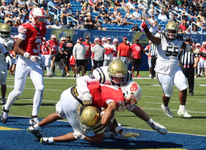 Salesianum School football responds when challenged in Delaware Stadium win over Smyrna High School: Photo gallery
