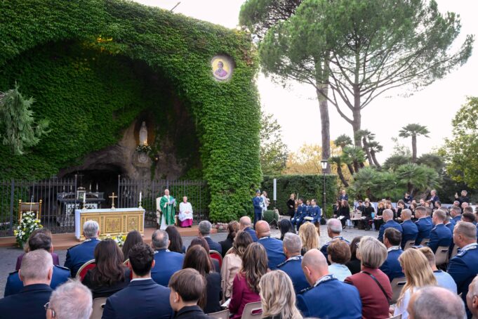 Pope Leo XIV asks Vatican police to be witnesses of the Gospel through their work