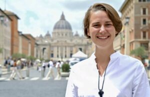 Young people don’t come to church for its members, but for God, star French sister-influencer says