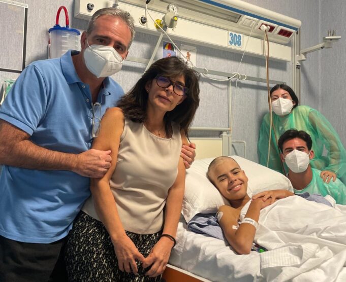 Hospitalized in Rome during Jubilee, being treated for lymphoma, Carmen Gloria González, 15, accepted illness ‘with faith’