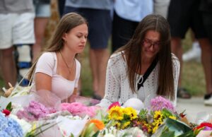 ‘Enough’ of antisemitic violence, say pope, archbishop after Australia attack