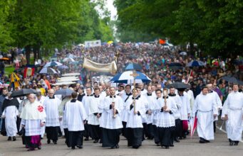 Nine ‘Perpetual Pilgrims’ to carry Eucharist along east coast for 2026 National Eucharistic Pilgrimage: Photo gallery