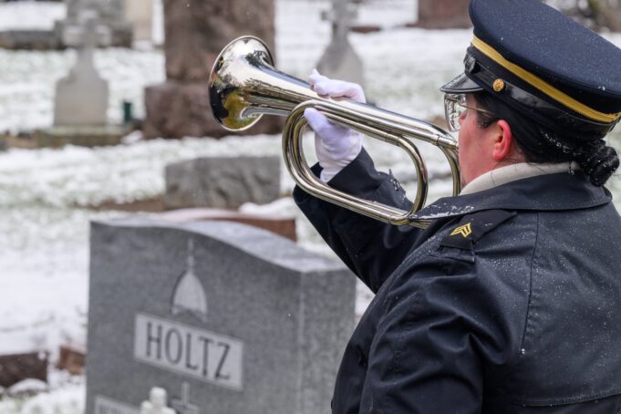 Lou Holtz laid to rest as Notre Dame highlights faith over football legacy: ‘Lou’s tough love was indeed genuine’