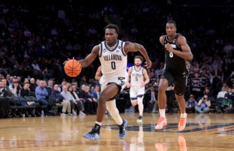 Catholic colleges take center court in March Madness: Photo gallery
