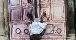 Israeli authorities close all holy sites in Old City Jerusalem citing security concerns