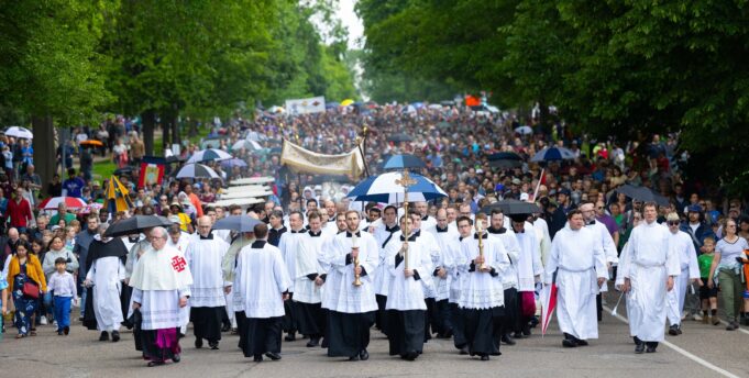 ‘One Nation Under God’: Eucharistic Pilgrimage marks America’s 250th anniversary