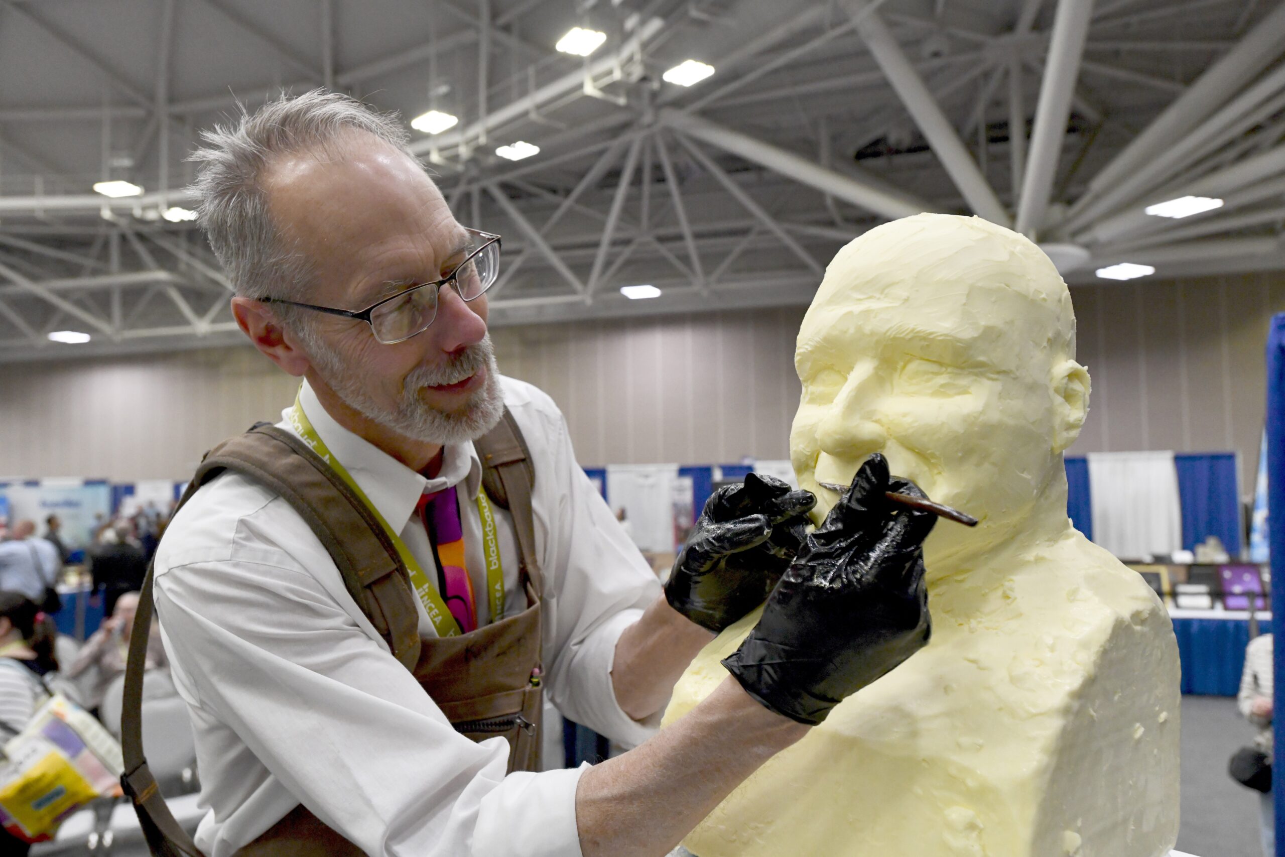 Minnesota butter sculptor crafts Pope Leo XIV bust at Catholic education convention