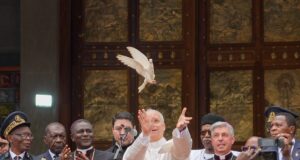 Sister Carine Tangiri Mangu shares with Pope Leo XIV details of kidnapping in Cameroon’s city of Bamenda, marred by years of violence