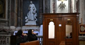 Vinea Research Group poll finds many Catholics open to returning to confession, citing mercy as key factor