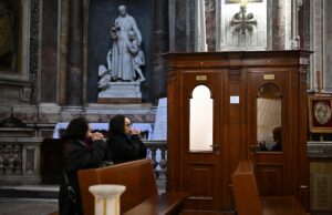 Vinea Research Group poll finds many Catholics open to returning to confession, citing mercy as key factor