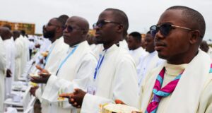 Pope Leo XIV celebrates Mass in Angola, calls faithful to renewed hope, says Jesus has the power to ‘rekindle lost hope’