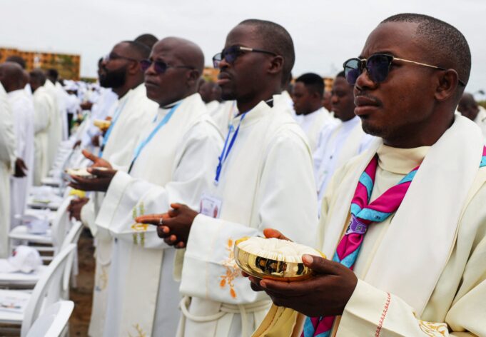 Pope Leo XIV celebrates Mass in Angola, calls faithful to renewed hope, says Jesus has the power to ‘rekindle lost hope’