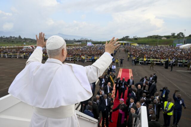 POPE LEO CAMEROON BAMENDA MASS