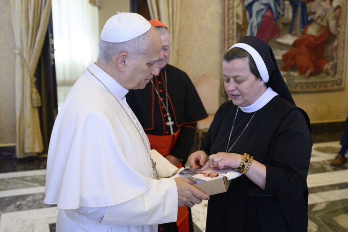 Ukrainian Sister Lucia Murashko pleads with Pope Leo XIV to ‘end the war’ during Vatican audience