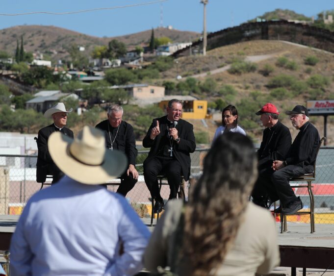 U.S.-Mexico border bishops lead prayer, procession and pastoral visit in support of migrants