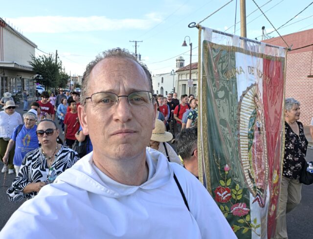 DOMINICAN AT BORDER MASS