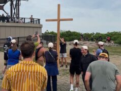 Former college baseball player Noah Hajdu hikes, carries cross up Massachusetts mountain to honor Christ