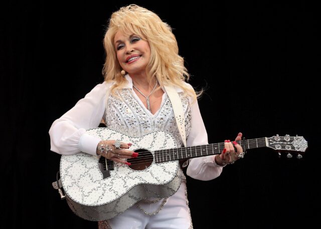 FILE COUNTRY MUSIC ICON DOLLY PARTON