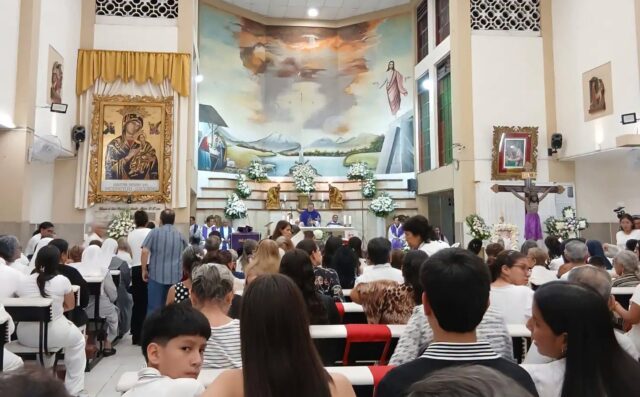 MEMORIAL MASS PRIEST KILLED CRUCIFIX ECUADOR